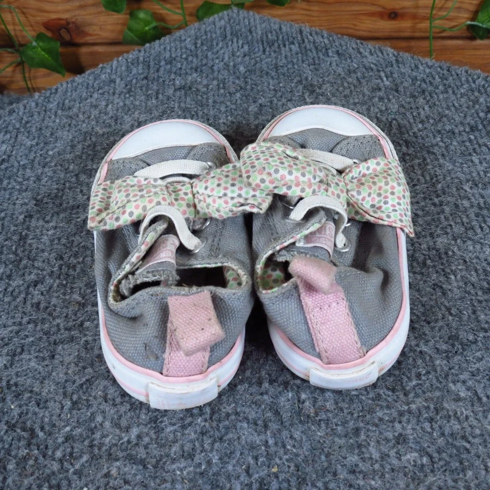 Converse Chuck Taylor All Star Girls Shoe Size 5 Toddler Casual Grey Pink‎ Bow